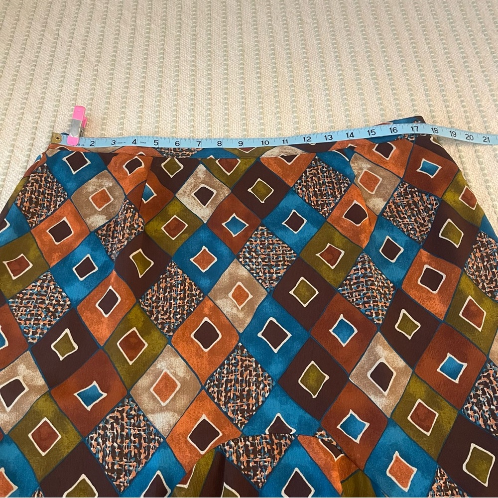 Ruby Rd. Skirt with Multicolor Diamond Pattern - Size: 16 - Picture 3 of 6